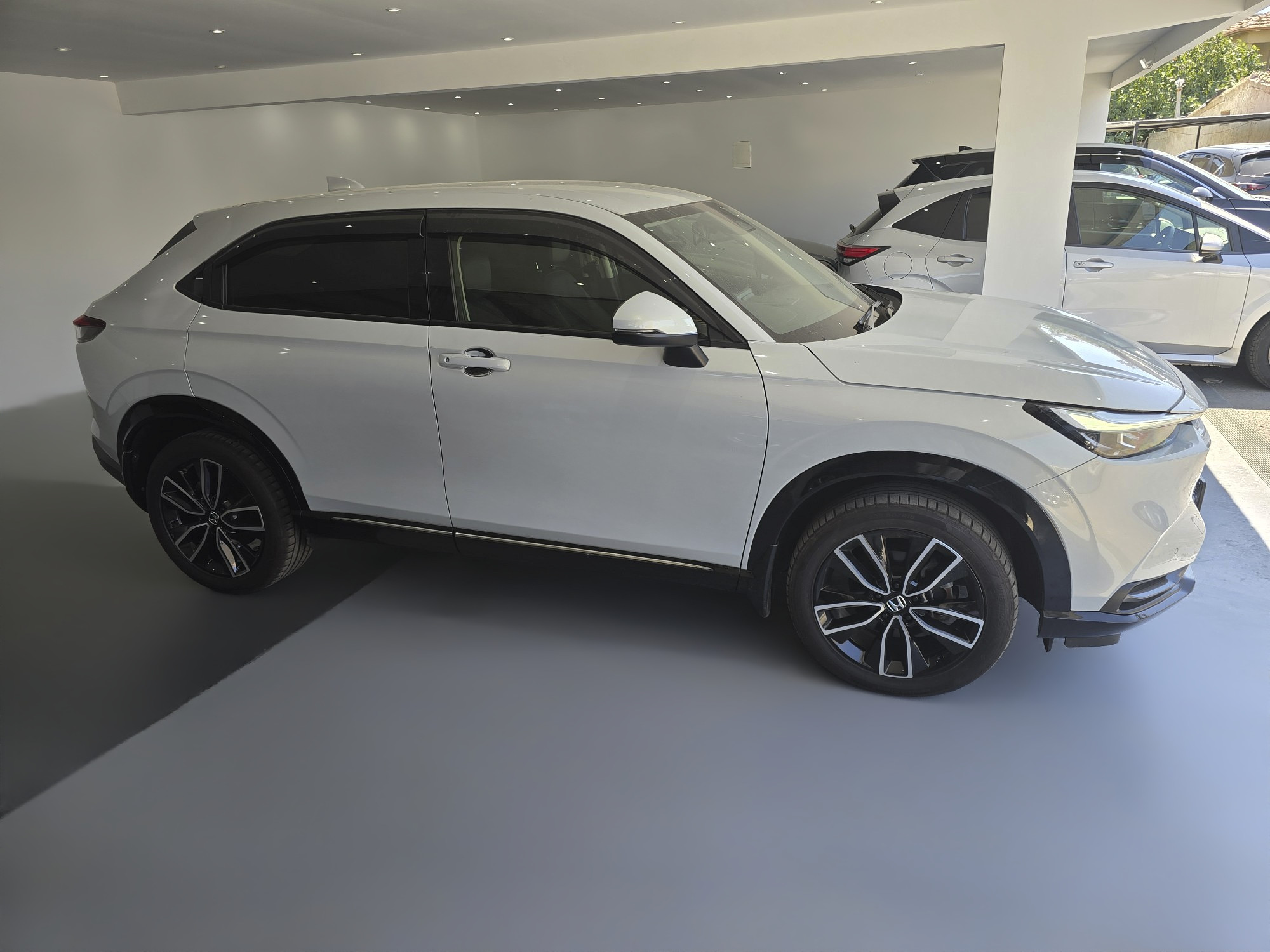 
								HONDA VEZEL E:HEV Z 1.5L AUTO 2023 full									