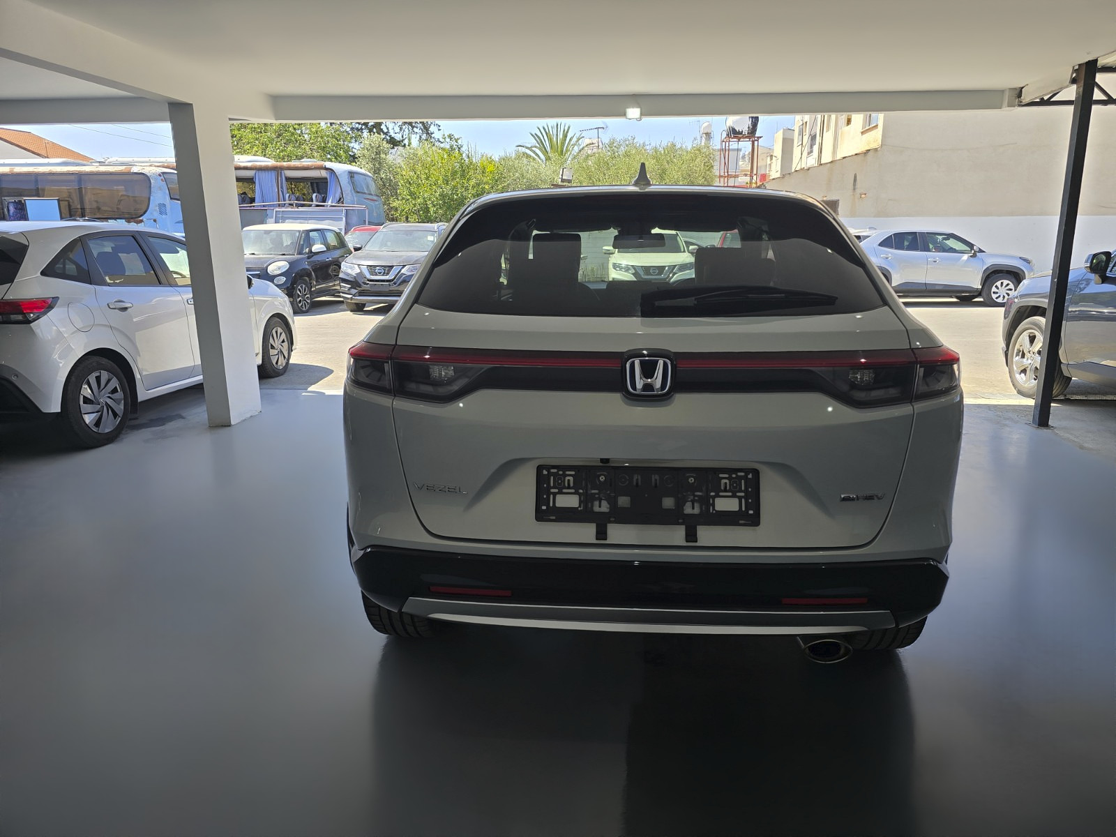 
								HONDA VEZEL E:HEV Z 1.5L AUTO 2023 full									
