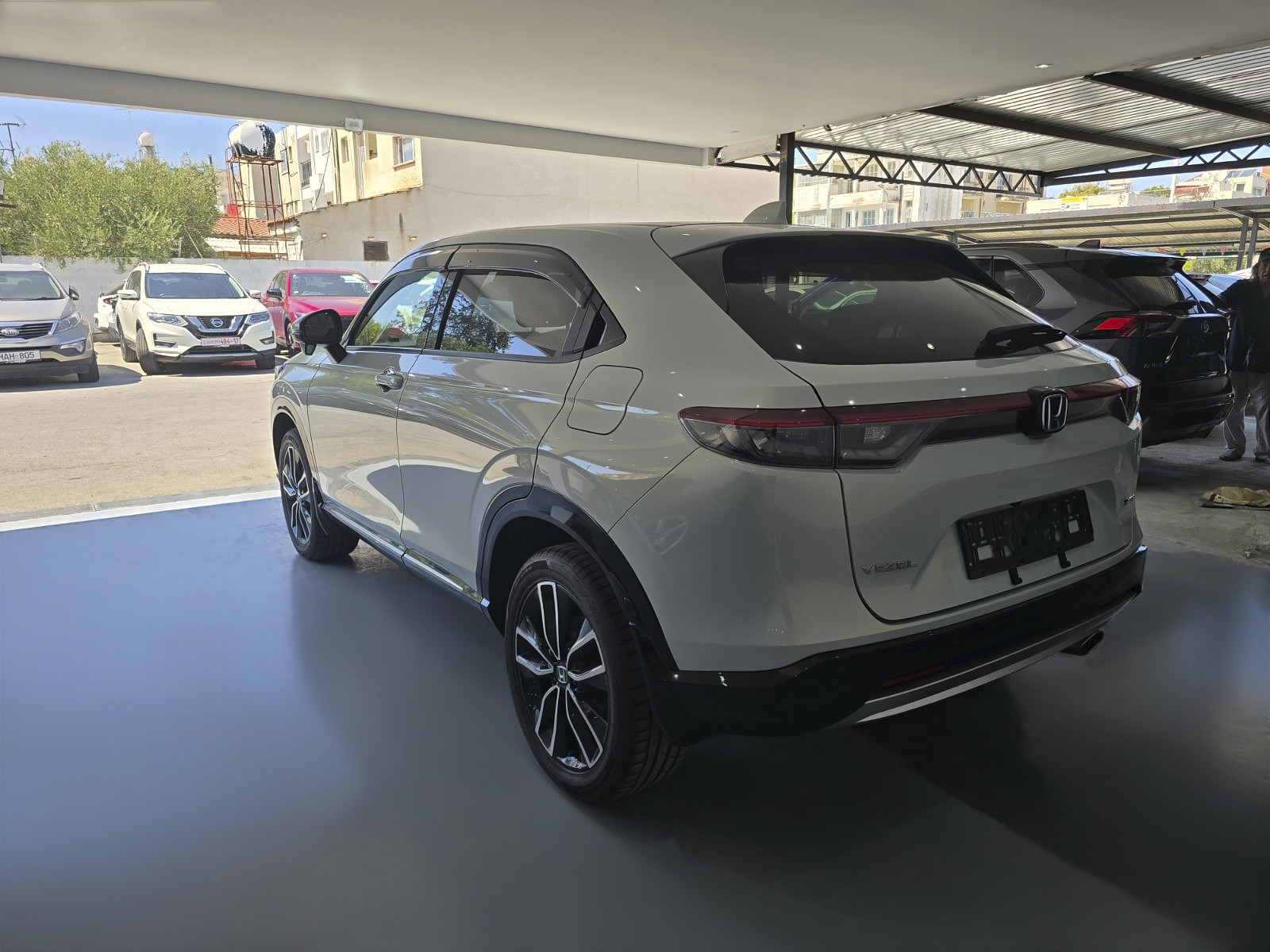 
								HONDA VEZEL E:HEV Z 1.5L AUTO 2023 full									