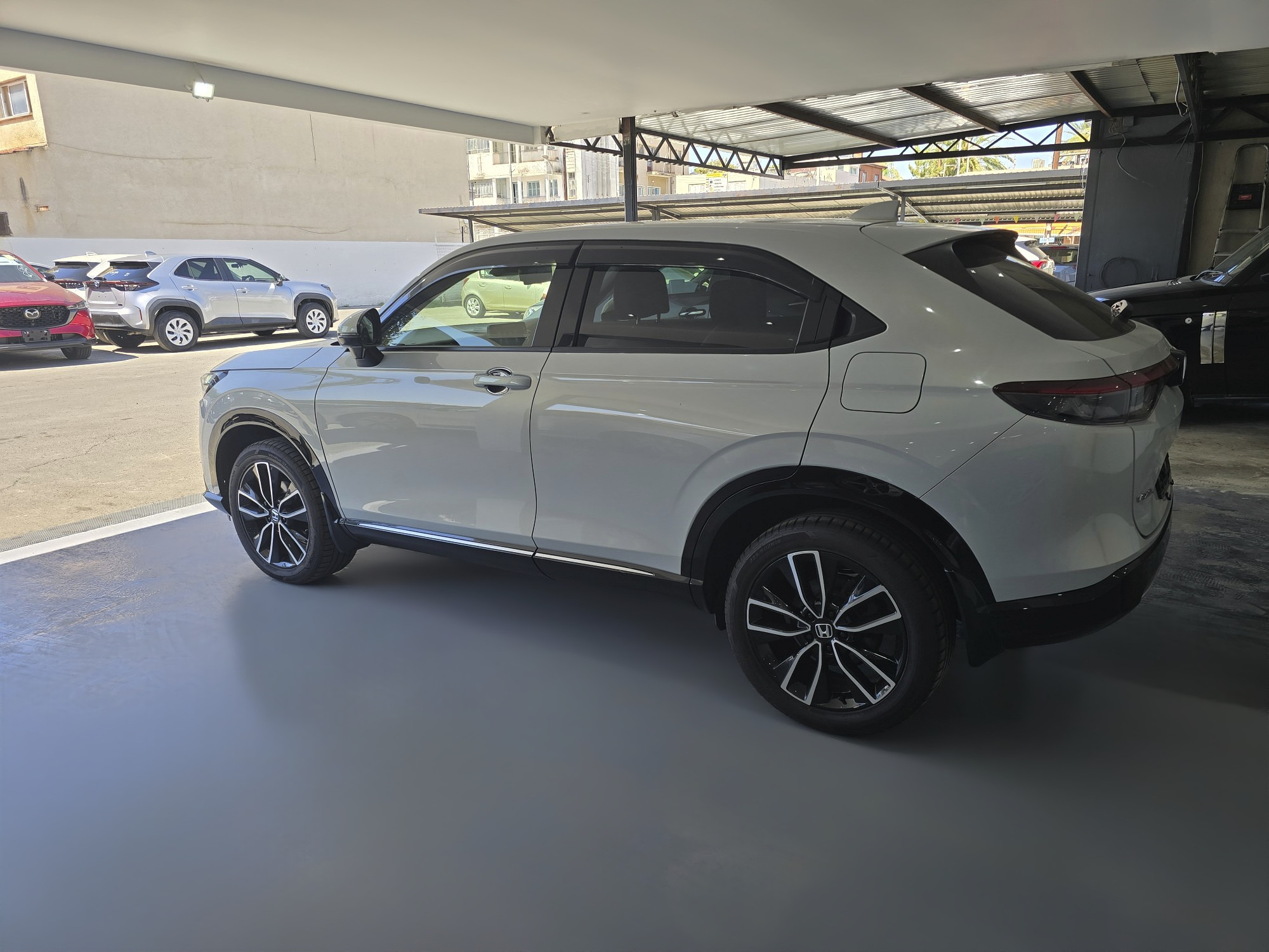 
								HONDA VEZEL E:HEV Z 1.5L AUTO 2023 full									