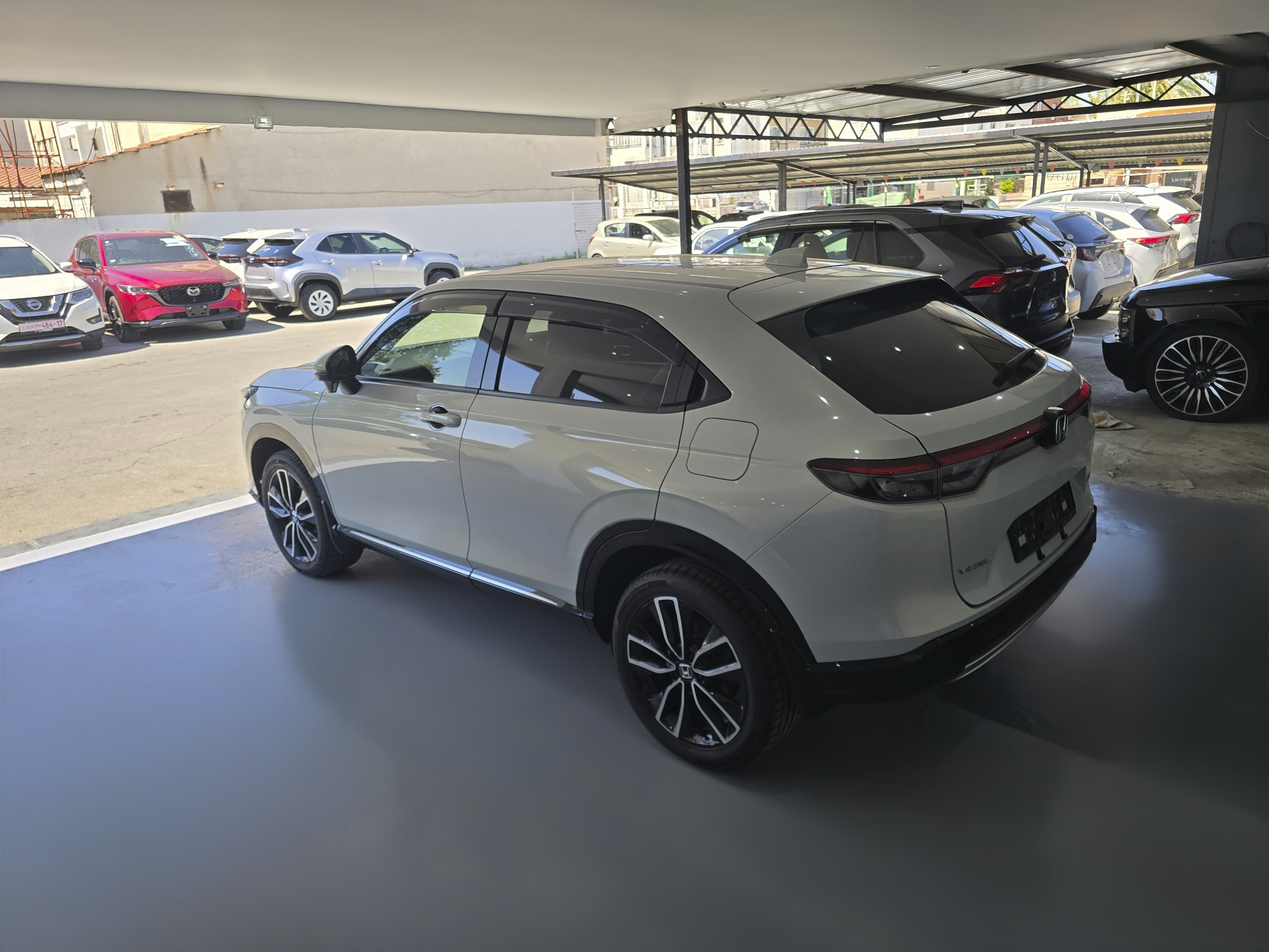 
								HONDA VEZEL E:HEV Z 1.5L AUTO 2023 full									