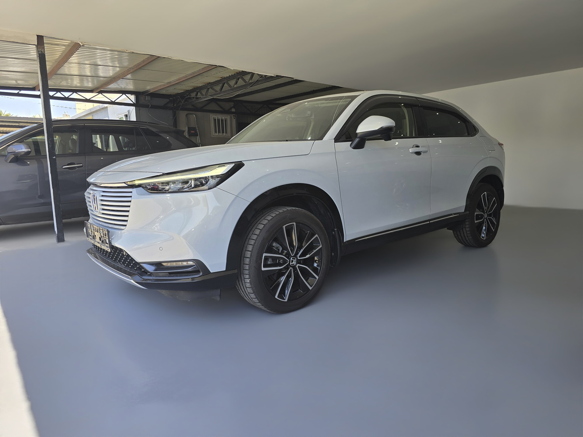 
								HONDA VEZEL E:HEV Z 1.5L AUTO 2023 full									