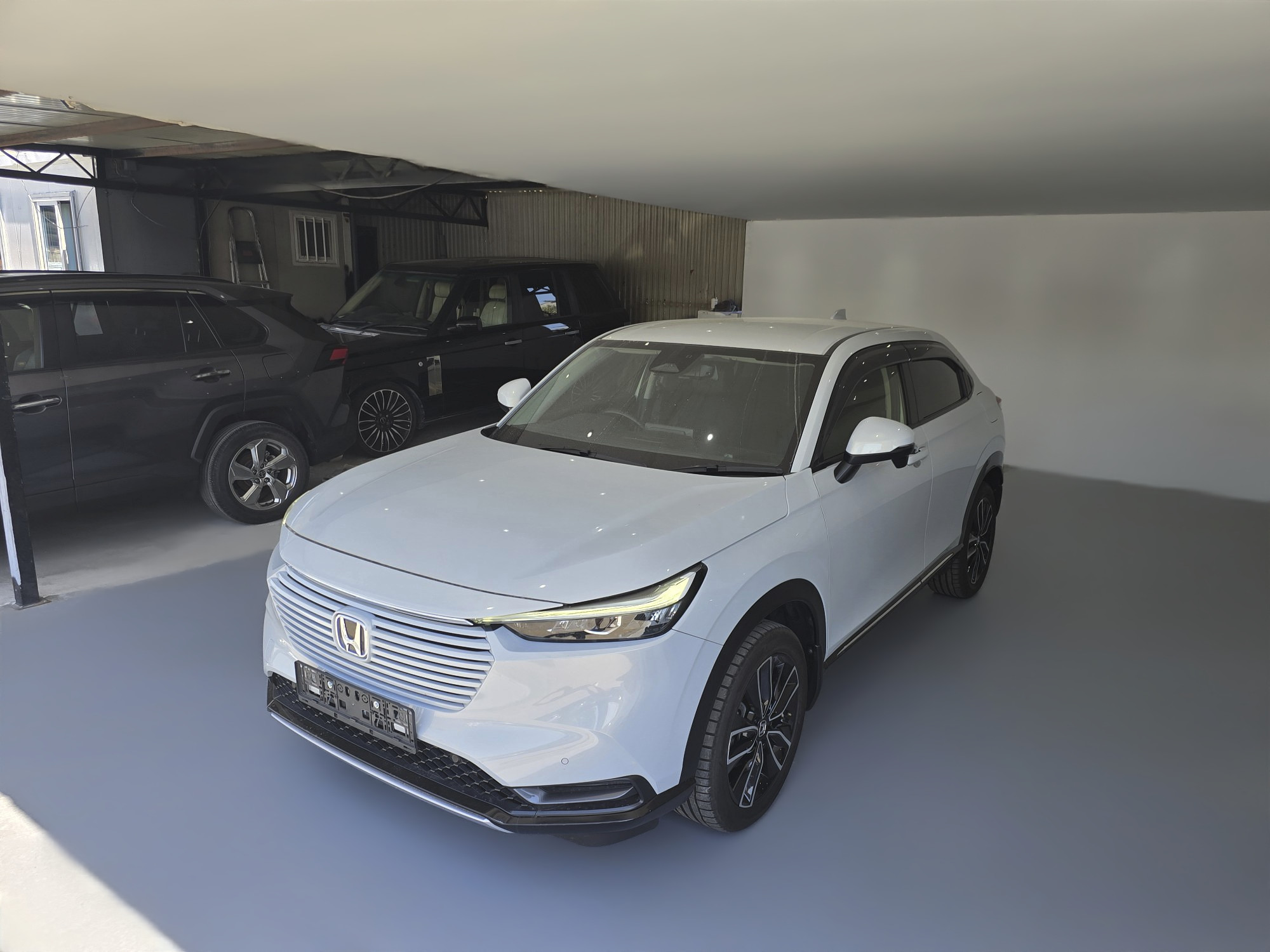 
								HONDA VEZEL E:HEV Z 1.5L AUTO 2023 full									